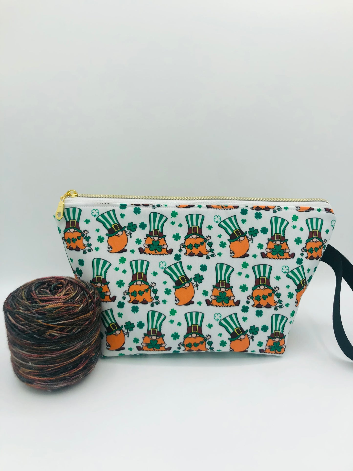 St. Patrick’s Leprochauns Knitting Crochet Zipper Style Project Bag | Shortie Sock Size
