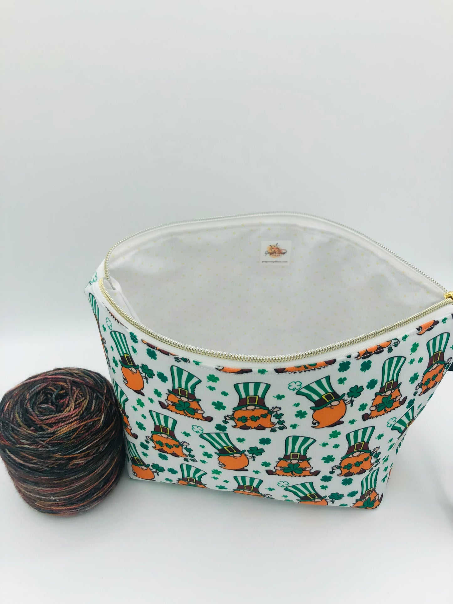 St. Patrick’s Leprochauns Knitting Crochet Zipper Style Project Bag | Shortie Sock Size
