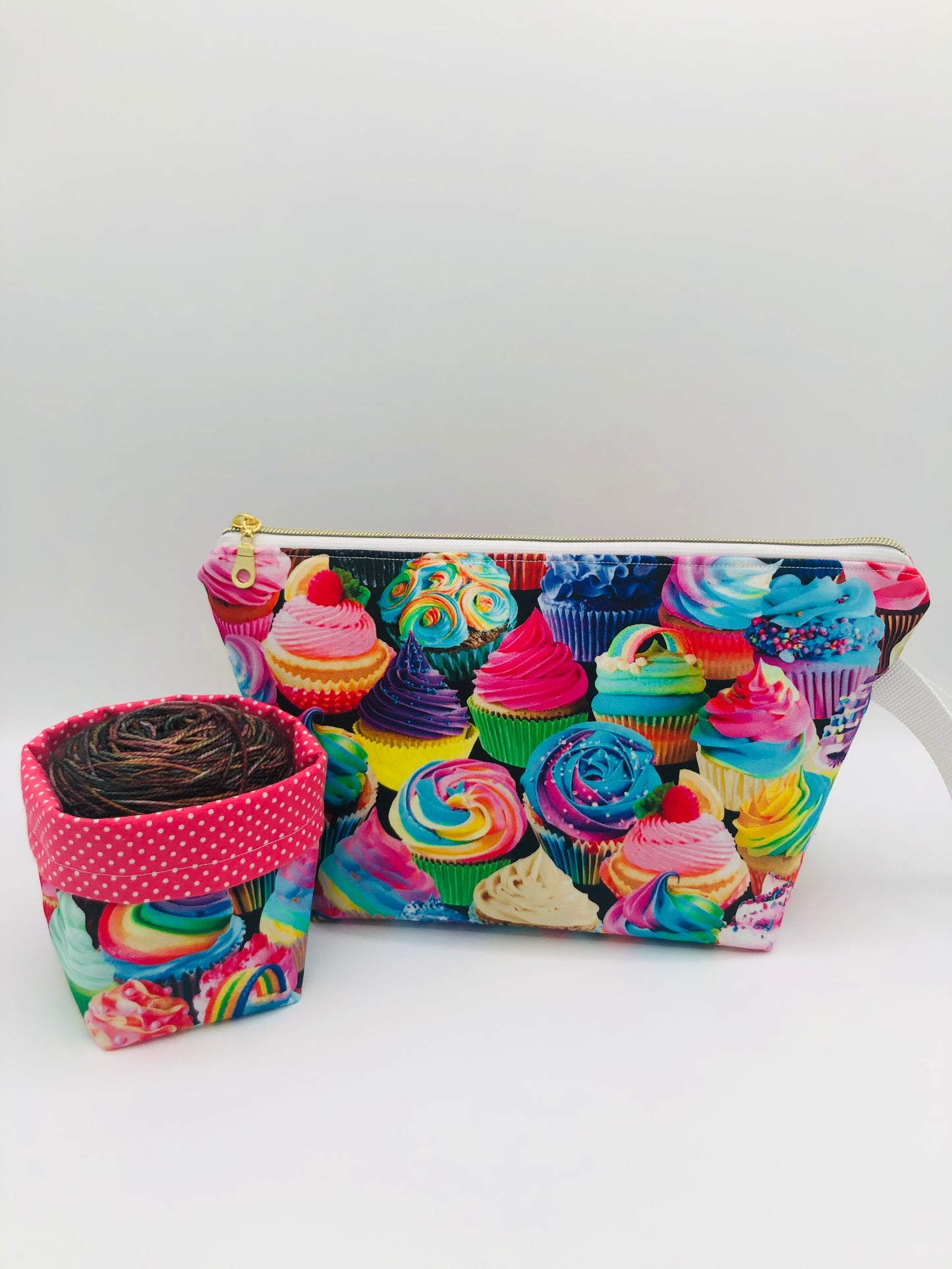 Cheerful Cupcakes 🧁 Knitting Crochet Zipper Style Project Bag + 100g Yarn Cozy | Shortie Sock Size