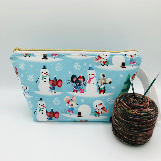 Christmas Mice Holiday Knitting Crochet Zipper Style Project Bag | Shortie Sock Size