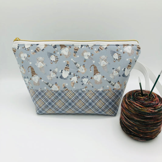 Knitty Gnomes Holiday Knitting Crochet Zipper Style Project Bag | Shortie Sock Size